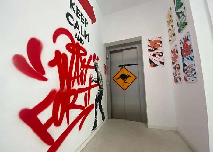 We Street - Хостел