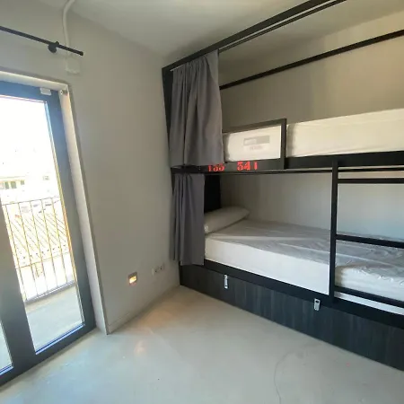Hostel We Street - El Arenal-albergue Juvenil