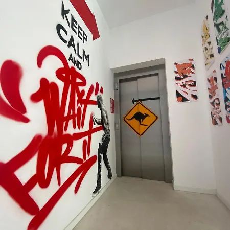 We Street - El Arenal-albergue Juvenil Hostel