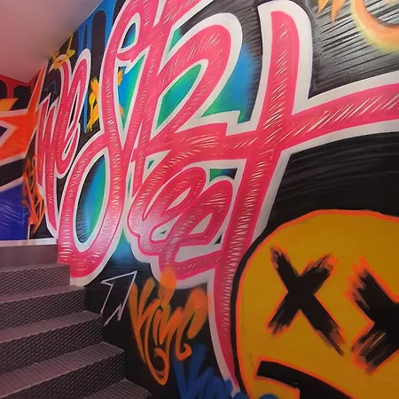 We Street - El Arenal-albergue Juvenil *