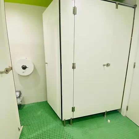 호스텔 We Street - *